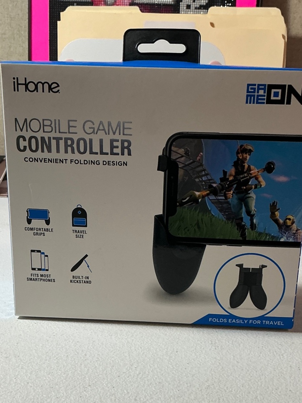 iHome Black Controller with Blue Trim Mobile Game Grip